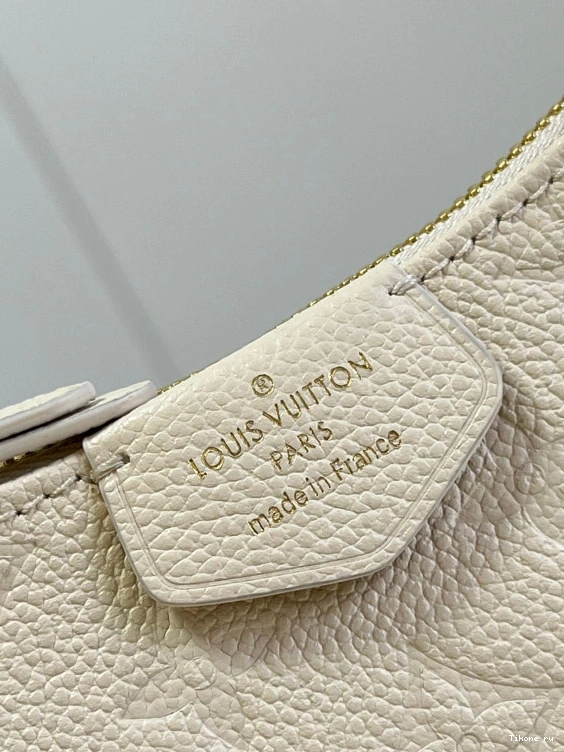 Affordable VUITTON ON LOUIS STRAP POUCH EASY 0820
